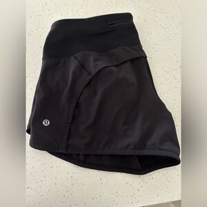 Lululemon Speed Up Low-Rise 2.5 Lined Women’s Shorts Size 8